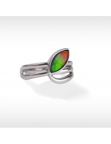 Women's Sterling Silver Ammolite Ring s'inspire de l'anatomie humaine